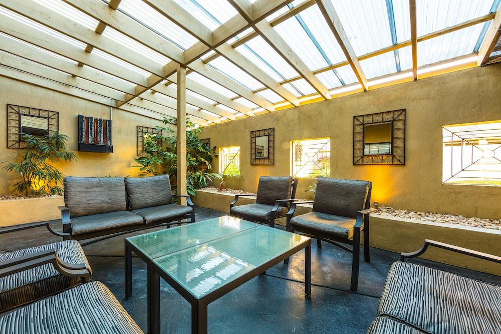 Canberra Parklands Central Apartment Hotel Exterior foto