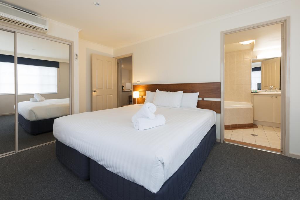 Canberra Parklands Central Apartment Hotel Exterior foto