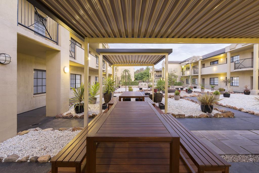 Canberra Parklands Central Apartment Hotel Exterior foto