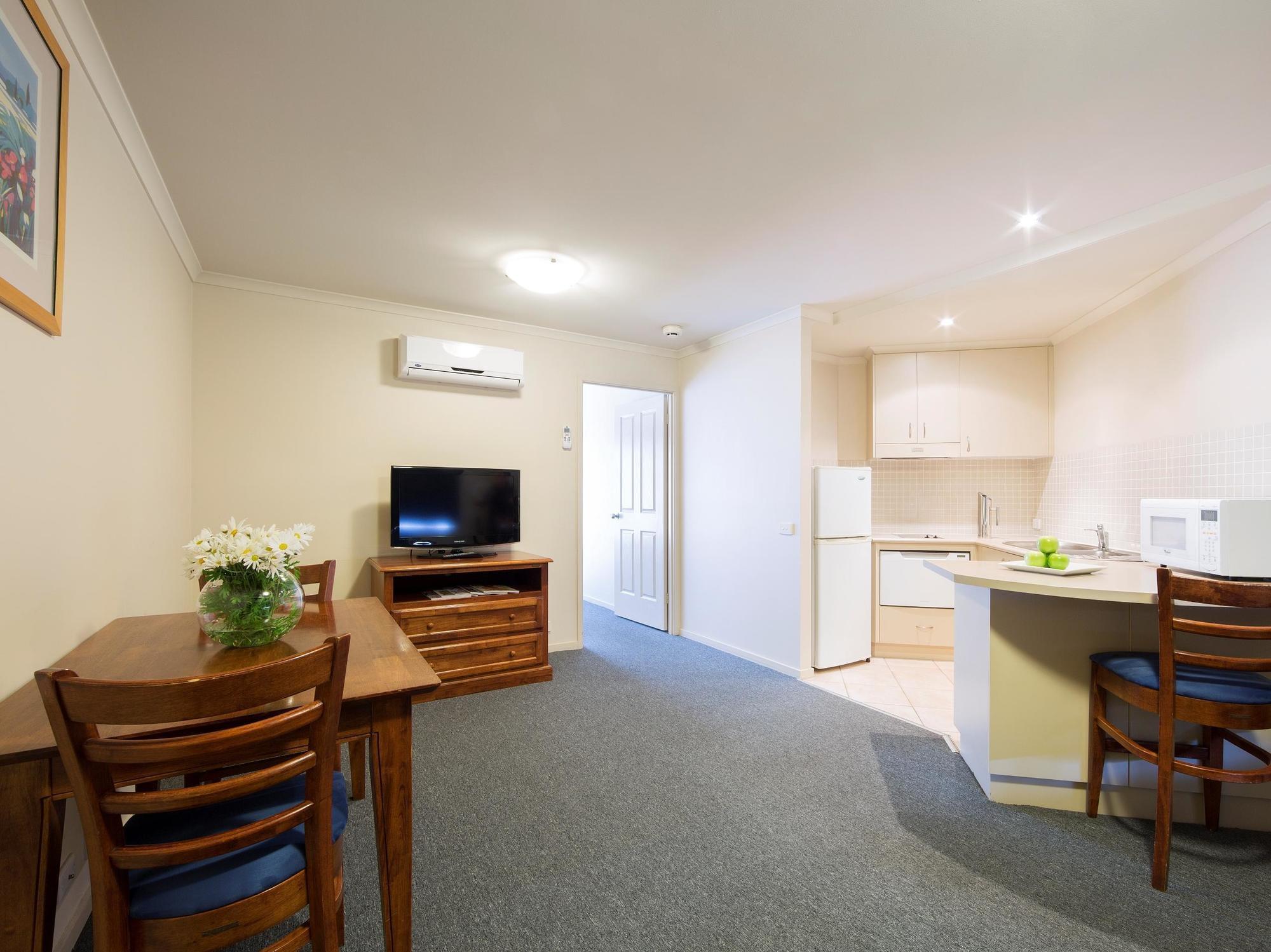 Canberra Parklands Central Apartment Hotel Exterior foto