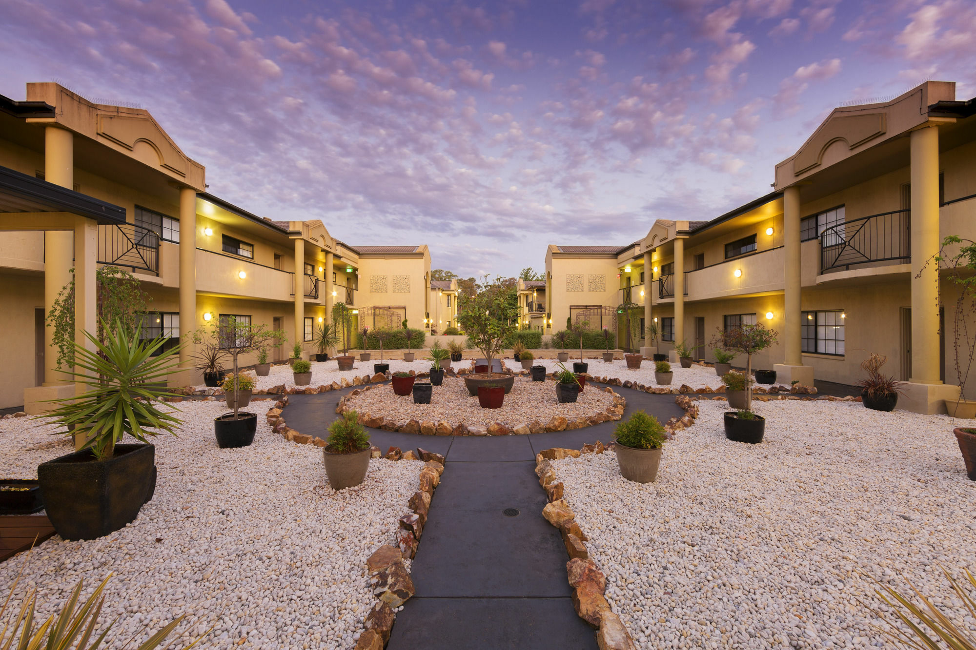 Canberra Parklands Central Apartment Hotel Exterior foto